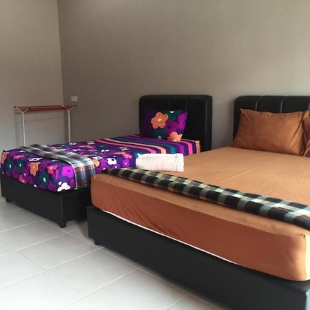 Harmony Guesthouse Sdn Bhd Padang Mat Sirat Eksteriør billede